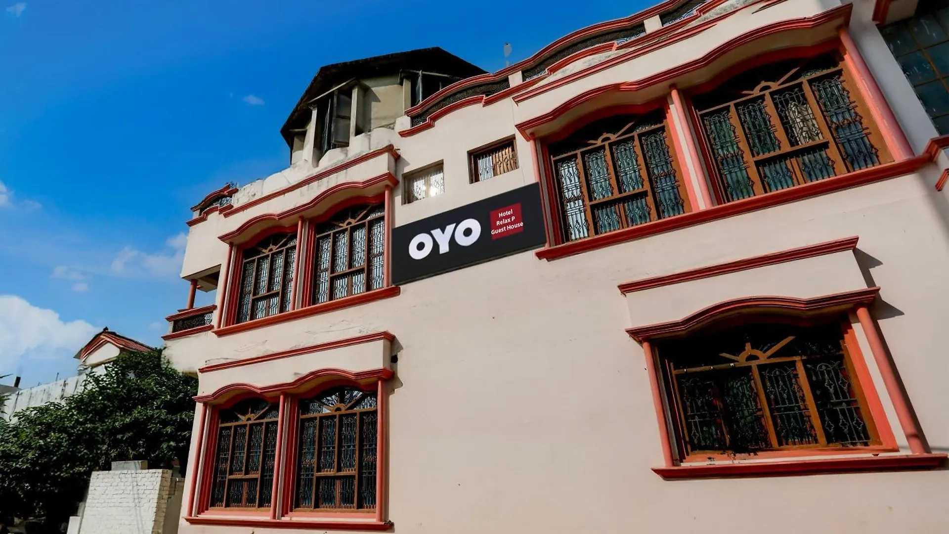 ***  Hotel O The Relax In Benares India
